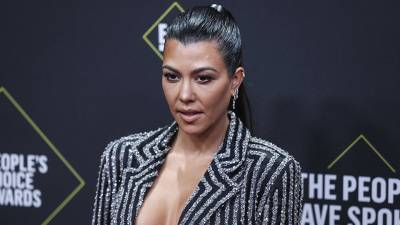 Kourtney Kardashian Is Being Dragged For Promoting a Face Masks Conspiracy Theory - stylecaster.com