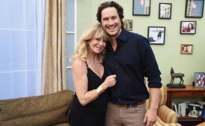 Goldie Hawn's son Oliver Hudson shares worrying photo from hospital bed - hellomagazine.com