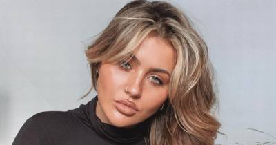 Scots beauty vlogger Jamie Genevieve has fans speculating as she teases new project VIEVEmuse - www.dailyrecord.co.uk - Scotland
