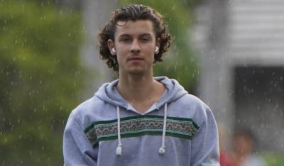 Shawn Mendes Gets Caught in the Rain During a Walk with Camila Cabello's Dog - www.justjared.com - Miami - Florida