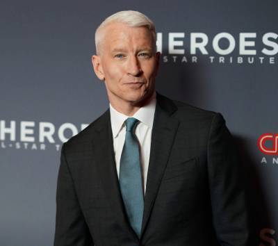 Anderson Cooper Compares Donald Trump To An ‘Obese Turtle On His Back’ - etcanada.com - county Anderson - county Cooper