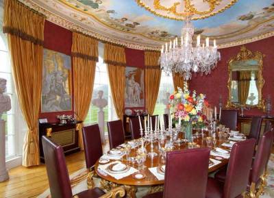 Sinister item among lots up for sale at Michael Flatley’s stately home in Cork - evoke.ie - USA - county Hopkins