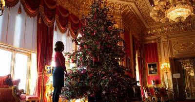 Inside the royal homes at Christmas – Kate opts for a mess-free tree and The Queen has mini crowns for decorations - www.ok.co.uk