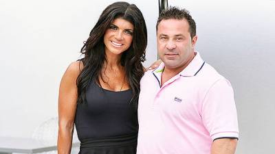 Joe Giudice Reunites With His Kids In Italy For First Time Since Pandemic In Heartwarming Photo - hollywoodlife.com - Italy - Jersey - New Jersey