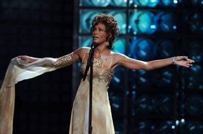 Whitney Houston’s Family Celebrates Her Induction To Rock And Roll Hall Of Fame (Exclusive) - etcanada.com - Houston