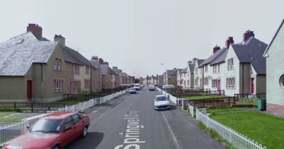Thugs force way into Blantyre home and leave man with head injury in early morning raid - www.dailyrecord.co.uk