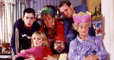 Royle Family's Ricky Tomlinson reveals heartbreaking Caroline Aherne regret and scene that led to tears - www.dailyrecord.co.uk