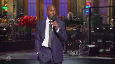 Dave Chappelle Talks Trump, COVID-19, Mass Shootings in ‘Saturday Night Live’ Monologue - variety.com