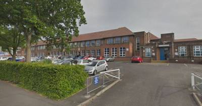 Headteacher calls on pupils not to meet up in groups outside of school - www.manchestereveningnews.co.uk - city Bolton