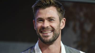 Chris Hemsworth Says He'd Fire His Longtime Personal Trainer If He Went on 'The Bachelor' - www.etonline.com - Australia