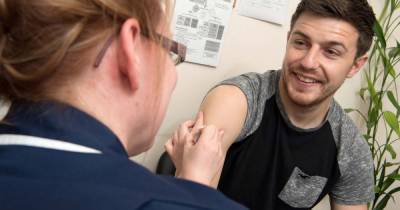 Lanarkshire health board say they are track to deliver flu vaccine to everyone who needs it, despite earlier problems - www.dailyrecord.co.uk