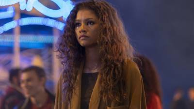'Euphoria': Twitter Can't Get Enough of This Zendaya Moment in the Special Episode Trailer - www.etonline.com