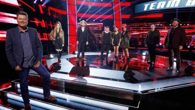 'The Voice': Blake Shelton Gets Out of His Seat for Ian Flanigan and Worth the Wait - www.etonline.com - county Love