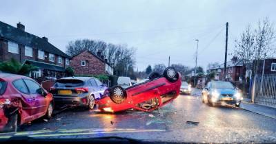Driver flees scene after car ends up on its roof in Salford - www.manchestereveningnews.co.uk