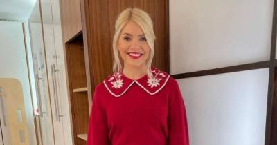 Holly Willoughby embraces her inner 'Elf on the Shelf' on This Morning - copy her look from £9 - www.ok.co.uk