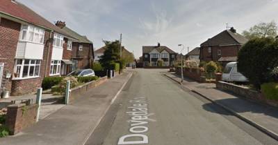 Woman seriously injured after being hit by car in Stockport - www.manchestereveningnews.co.uk