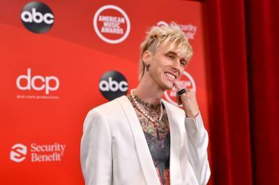 Machine Gun Kelly Gets Candid About Past Drug Use And Decision To Start Going To Therapy: ‘I’m Taking Steps’ - etcanada.com