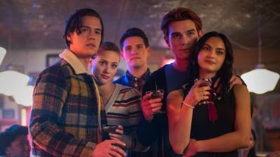 'Riverdale' Season 5 Trailer: Veronica Learns 'Something Happened' Between Archie and Betty - www.etonline.com