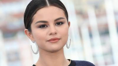 Selena Gomez 'Not Ready to Jump Into a Relationship,' Source Says - www.etonline.com