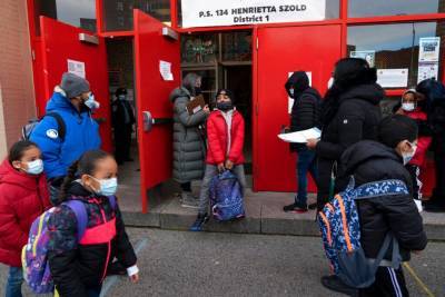 Socialists blast De Blasio for reneging on promise to keep schools closed - www.foxnews.com - New York