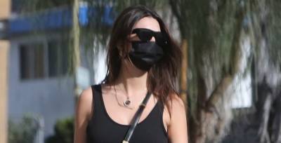 Emily Ratajkowski Wears Bump-Hugging Dress While Shopping with Friends - www.justjared.com - Los Angeles