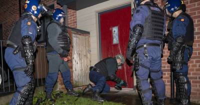 Four more arrests in police sting on sophisticated encryption system - www.manchestereveningnews.co.uk