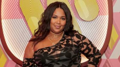 Lizzo Gets Candid on the Struggle of 'Hating' Her Body in Emotional TikTok Videos - www.etonline.com