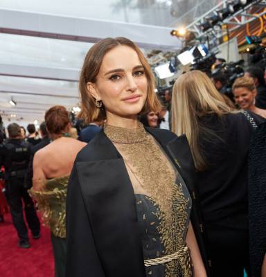 Natalie Portman Opens Up About 'Being Sexualized As A Child' In The Spotlight: 'It Made Me Afraid' - perezhilton.com - Hollywood