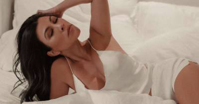 Kourtney Kardashian's minimalist bedroom inside $8.5million home is dreamy - www.msn.com