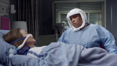 'Grey's Anatomy' Producer Reveals the Emotional Story Behind the Closing Scene - www.etonline.com - Seattle