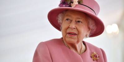 The Queen's Twitter Account Had to Delete an Accidental Post - www.marieclaire.com