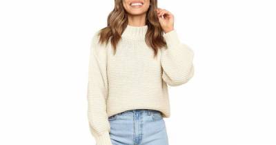 This Chunky Sweater Reminds Us of Cameron Diaz’s Chic Knits in ‘The Holiday’ - www.usmagazine.com