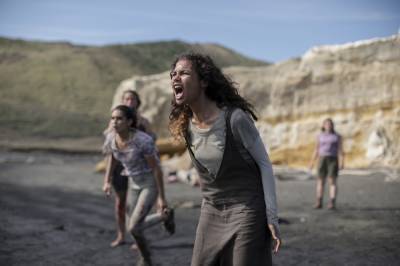 Amazon’s ‘The Wilds’ Attempts Twisty Intrigue with Teen Girl ‘Lord of the Flies’ Meets ‘Survivor’: TV Review: - variety.com