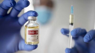 FDA Approves Pfizer's COVID-19 Vaccine for Emergency Use - www.etonline.com
