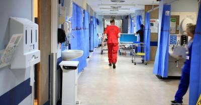 NHS bosses warn that relaxing lockdown restrictions before Christmas could 'trigger third wave' - www.manchestereveningnews.co.uk