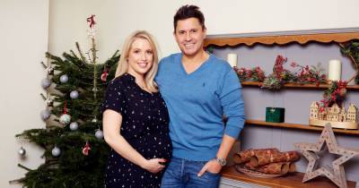 Jeremy Edwards and wife announce pregnancy after stressful IVF journey: ‘We both cried when it was positive’ - www.ok.co.uk