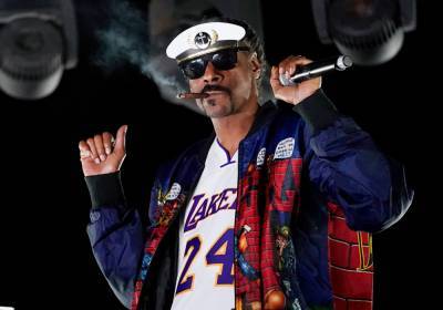Snoop Dogg Clarifies Controversial Comments On Cardi B & Megan Thee Stallion’s ‘WAP’ - etcanada.com
