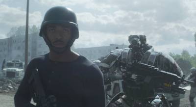 ‘Outside The Wire’ Trailer: Anthony Mackie Is The Ultimate Soldier In Netflix’s Sci-Fi/Action Film - theplaylist.net - USA