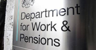 DWP starts paying out Christmas bonus to thousands of people on Universal Credit, PIP and other benefits - www.dailyrecord.co.uk