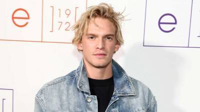 Cody Simpson Qualifies for Olympic Swimming Trials -- With Support From Michael Phelps! - www.etonline.com - Australia