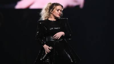 Kelly Clarkson Reveals The ‘Shame Guilt’ Of Heartbreaking Divorce Have Inspired Her Next Album - hollywoodlife.com