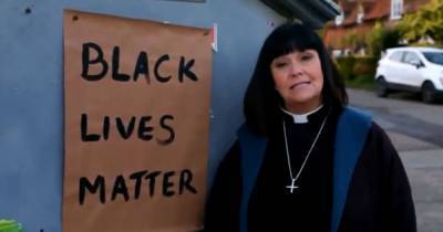 Vicar of Dibley viewers react as Dawn French takes knee in Black Lives Matter sermon - www.manchestereveningnews.co.uk - France