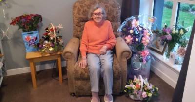Dumbarton great-grandmother's delight celebrating 100th birthday with family - www.dailyrecord.co.uk