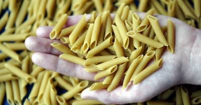 Tory minister makes pasta promise as Brexit row continues to boil - www.dailyrecord.co.uk - Eu