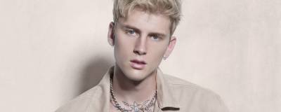 Machine Gun Kelly apologises to bands upset that he doesn’t like their shoes - completemusicupdate.com