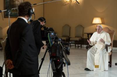 Pope Francis Book ‘Sharing The Wisdom Of Time’ To Become Netflix Doc Series - deadline.com