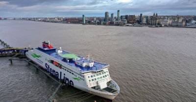 Passengers stranded overnight on ferry in Birkenhead after Covid-19 outbreak - www.manchestereveningnews.co.uk