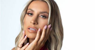 Ferne McCann shows off her £1 festive nail makeover – and it looks like a salon manicure - www.ok.co.uk