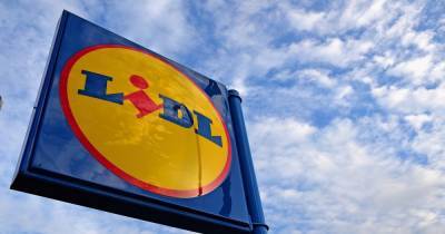 Police appeal launched after checkout worker is robbed at his till in Lidl - www.dailyrecord.co.uk