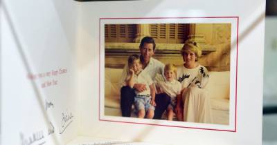 Royal Family’s Merriest Holiday Cards Through the Years - www.usmagazine.com - county King George